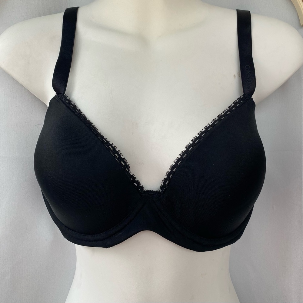 Calvin Klein Black Lace-Edge T-Shirt Bra